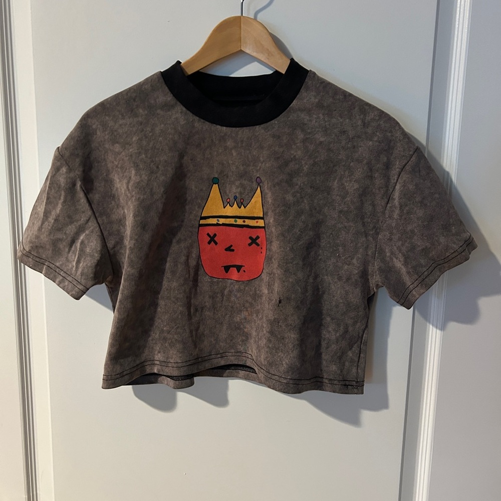 Unique vintage gray black dark crop top with graphic tee shirt